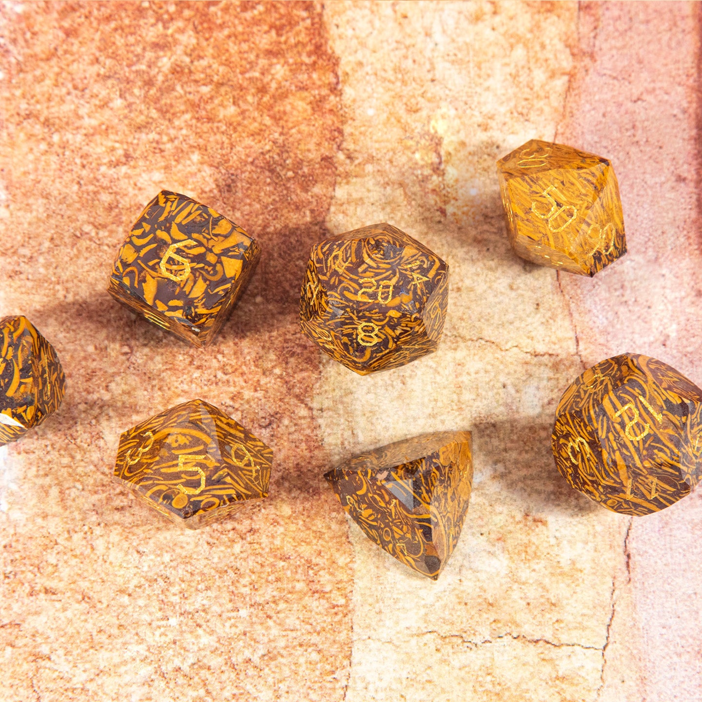 Golden Silk Jade Diamond-Cut 7-Piece Dice Set