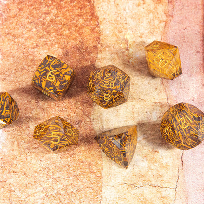 Golden Silk Jade Diamond-Cut 7-Piece Dice Set