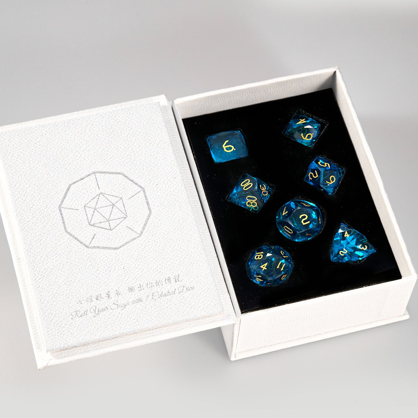 Sea Blue Crystal Diamond-Cut 7-Piece Dice Set