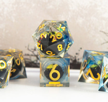 Gilded Veil Skull 7-Piece Polyhedral Dice Set