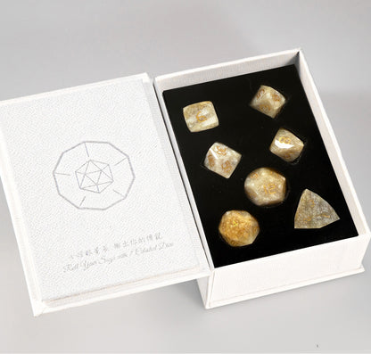 Chrysanthemum Stone Diamond-Cut 7-Piece Dice Set