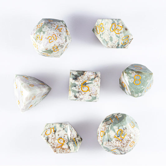 Plum Blossom Jade Diamond-Cut 7-Piece Dice Set