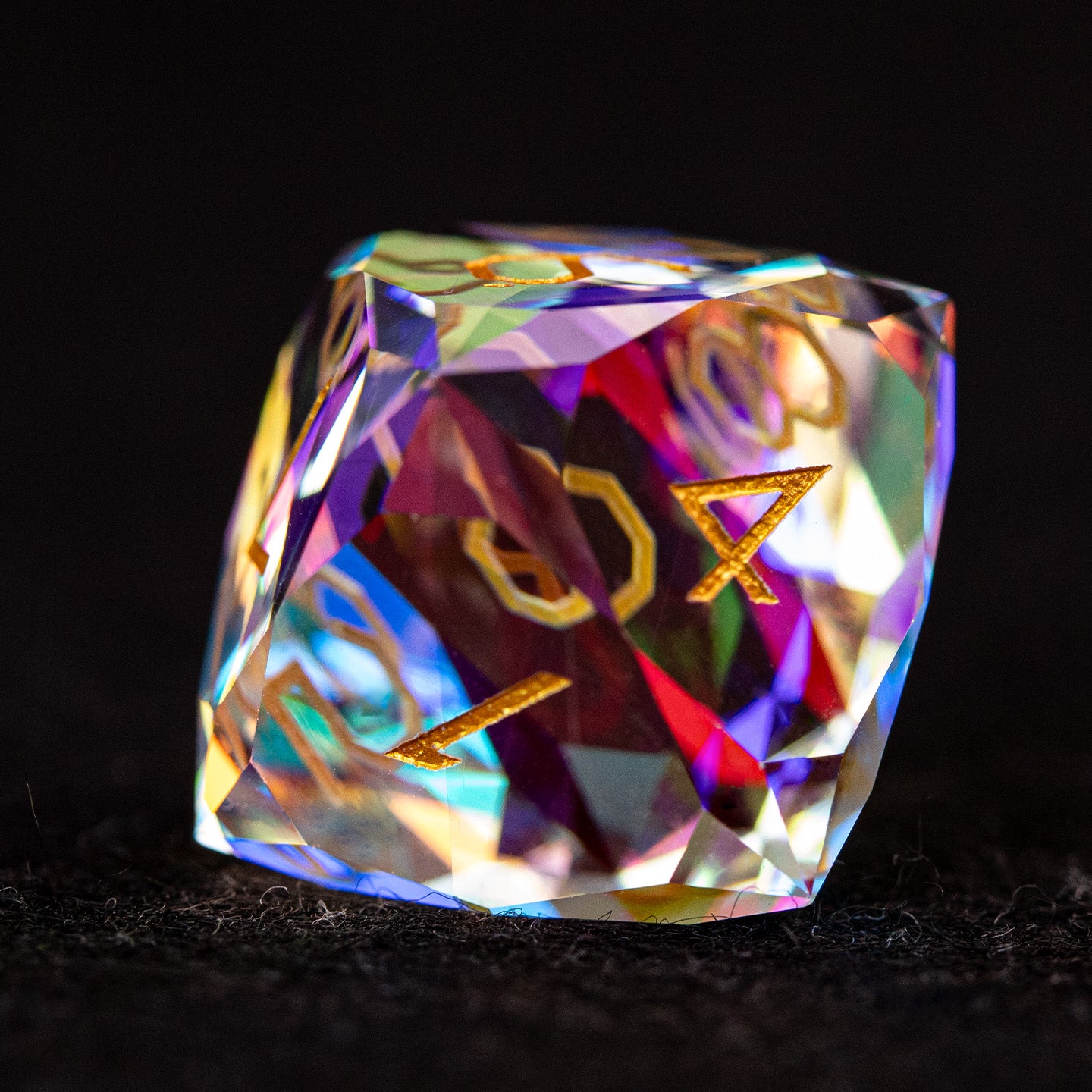 Iridescent Crystal Diamond-Cut 7-Piece Dice Set